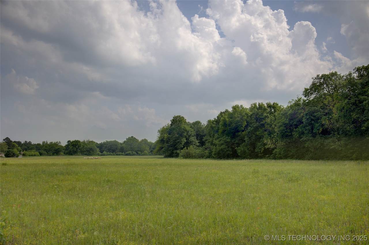 20733 191st Street - Photo 1