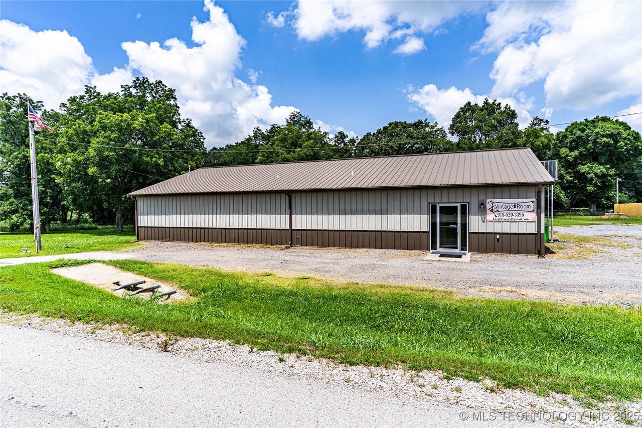 23350 Hwy 16 - Photo 1