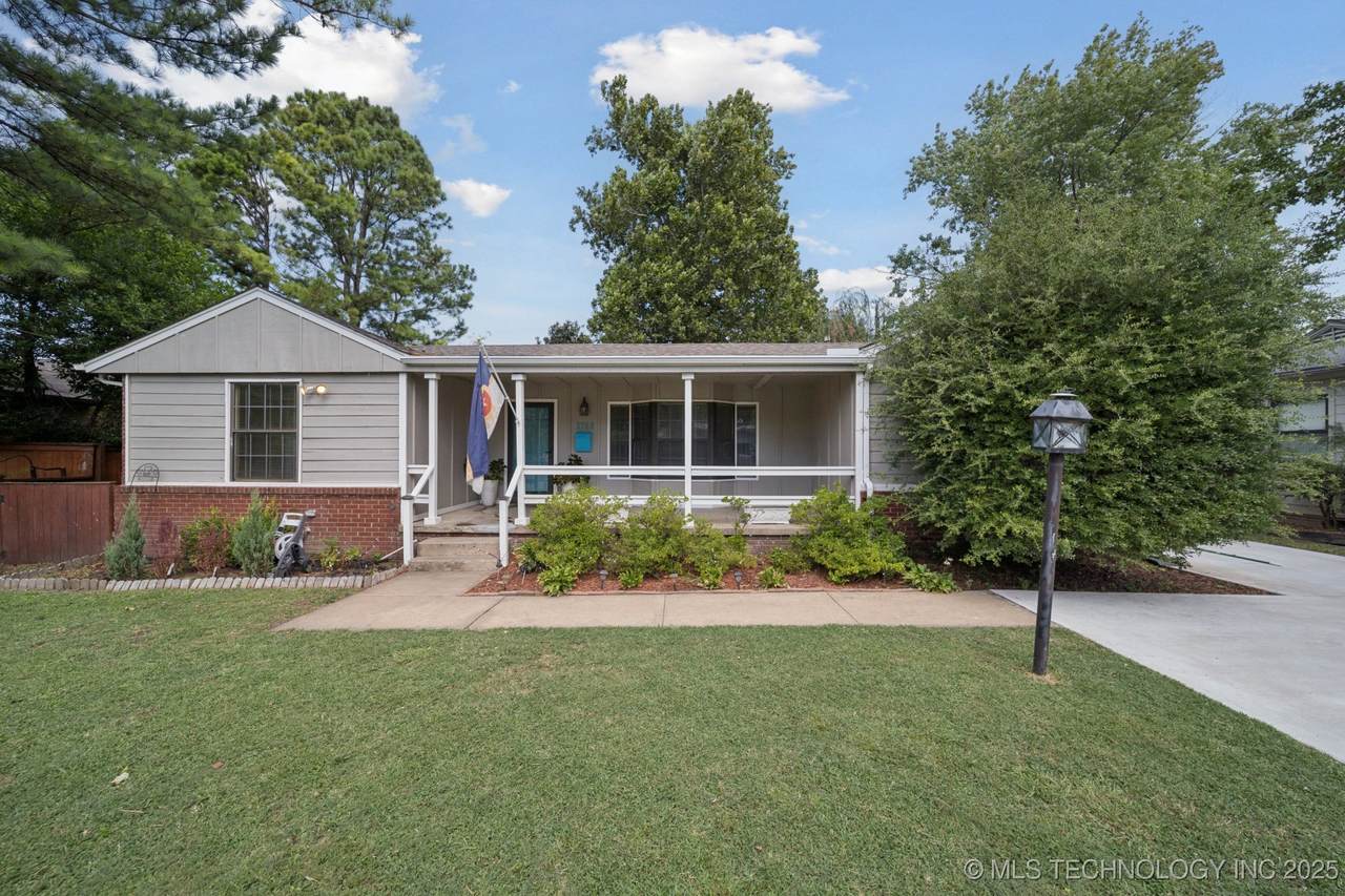 2760 Gary Drive - Photo 1