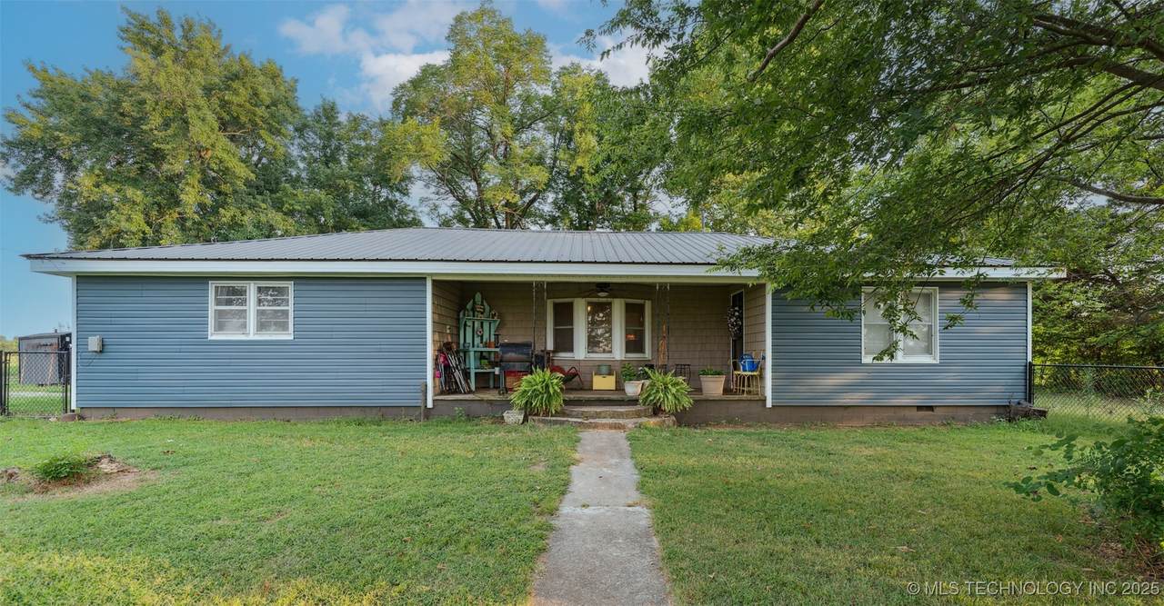 6847 390 Road - Photo 1