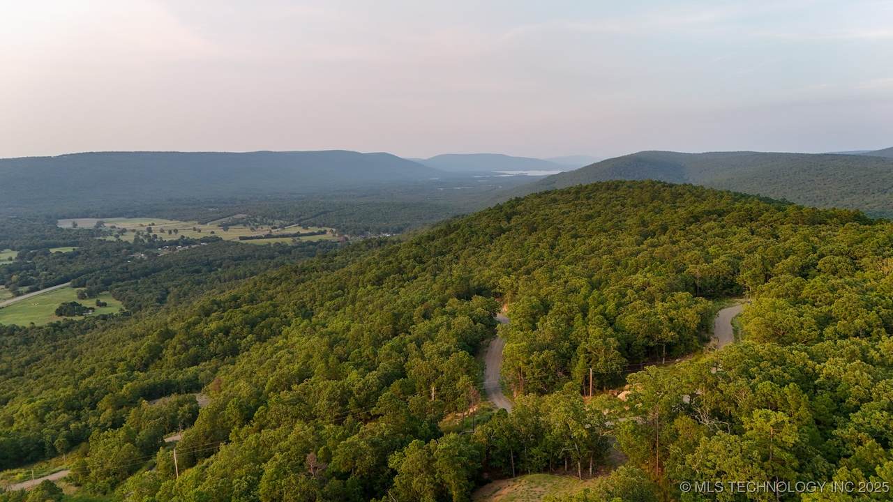 2 Moonshine Drive - Photo 1