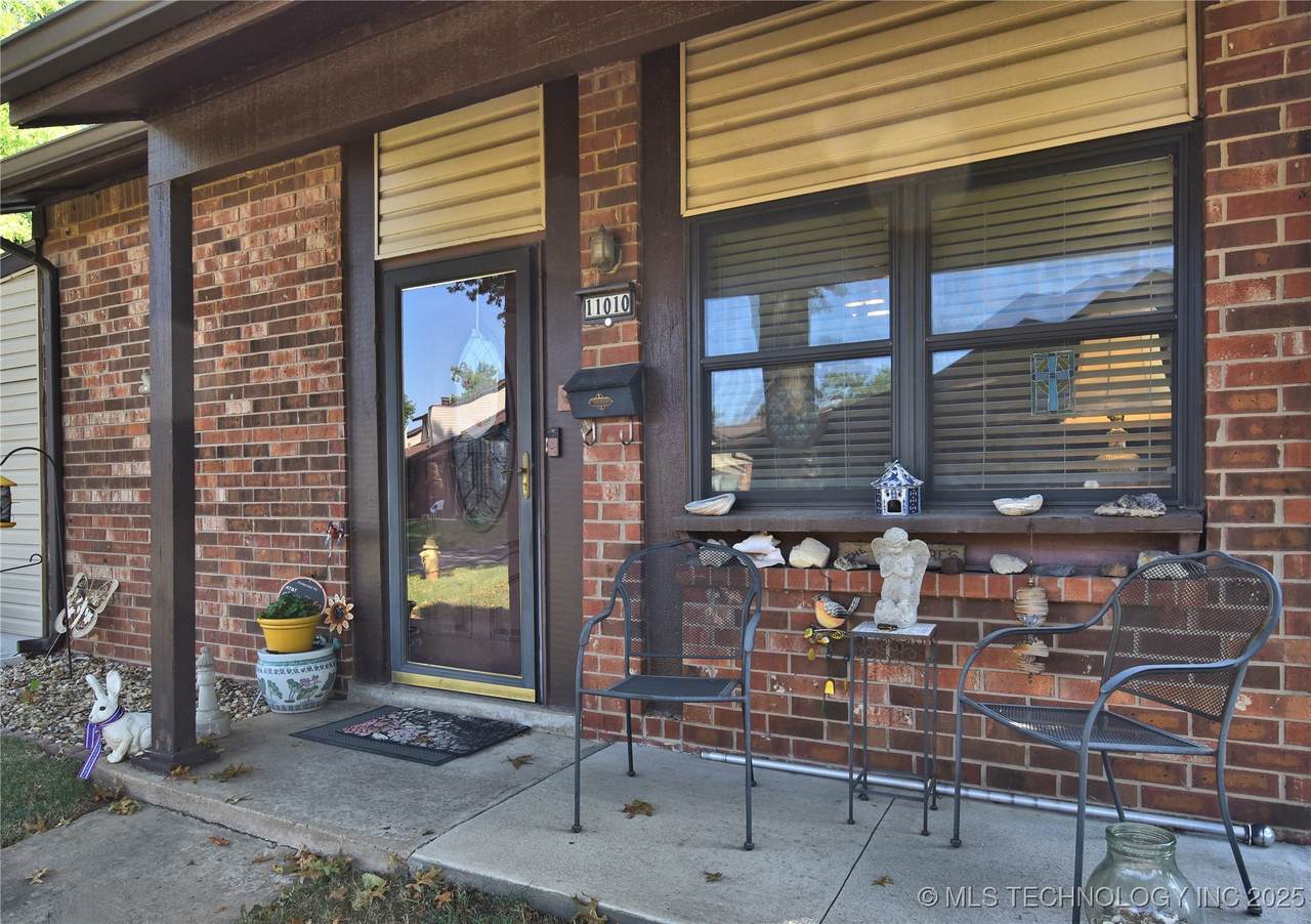 11010 13th Street - Photo 1