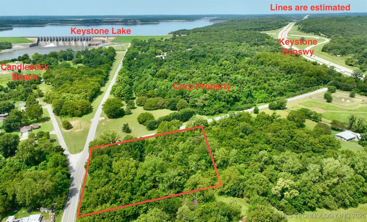 1009 220 West Avenue - Photo 1