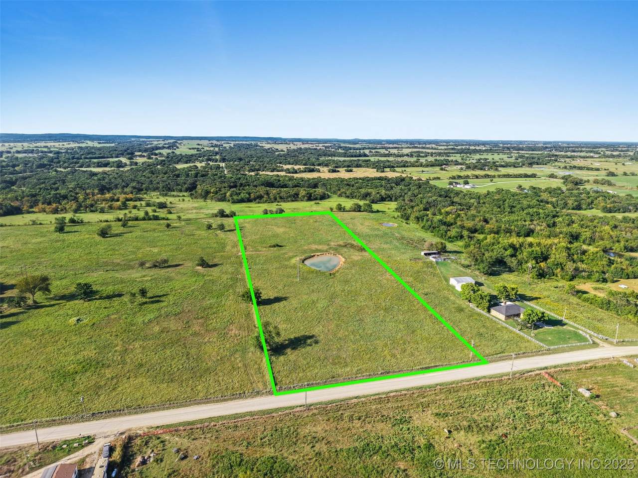 000 Harreld Road - Photo 1