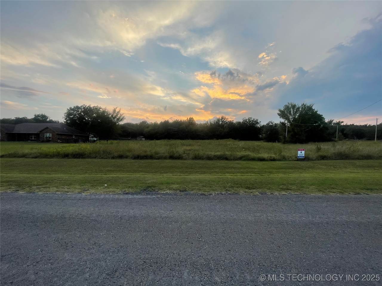  32nd Street East - Photo 1