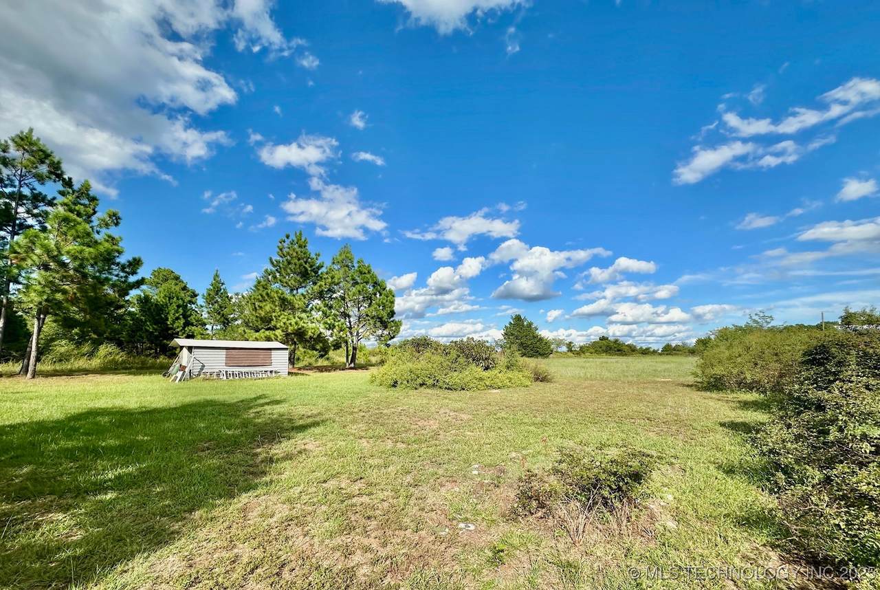 22 Pineview Circle - Photo 1