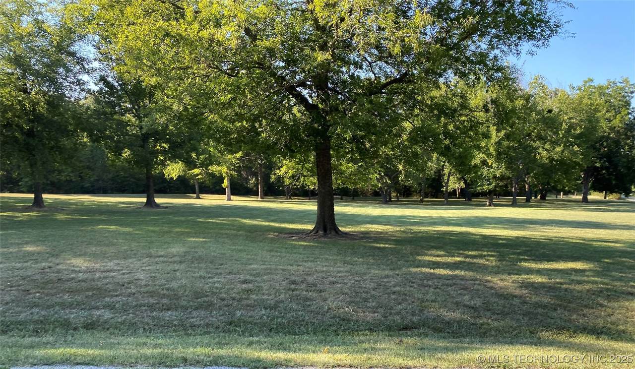 3 59th Street - Photo 1