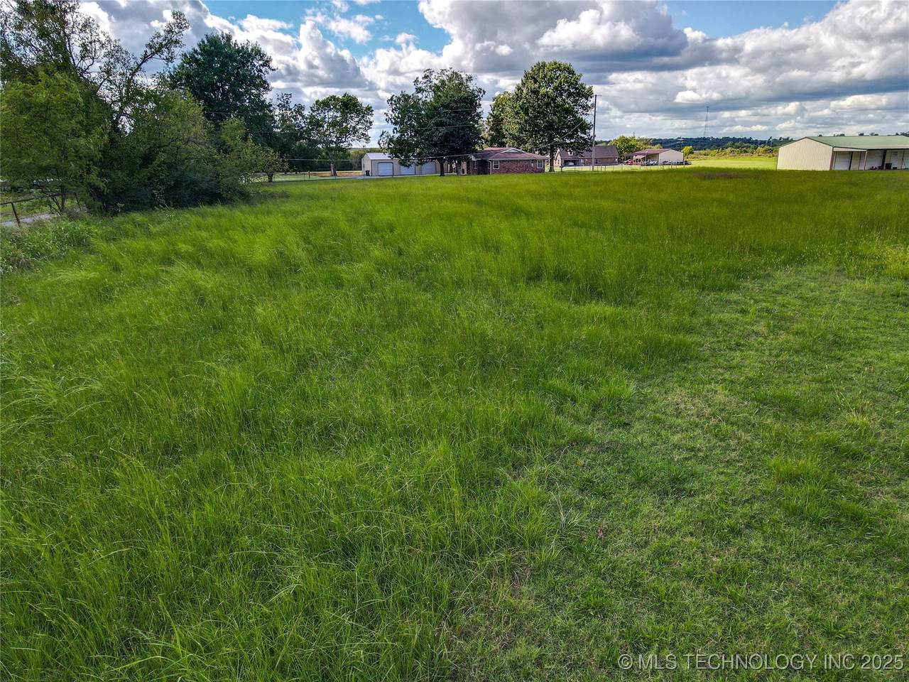  Emberton Street - Photo 1