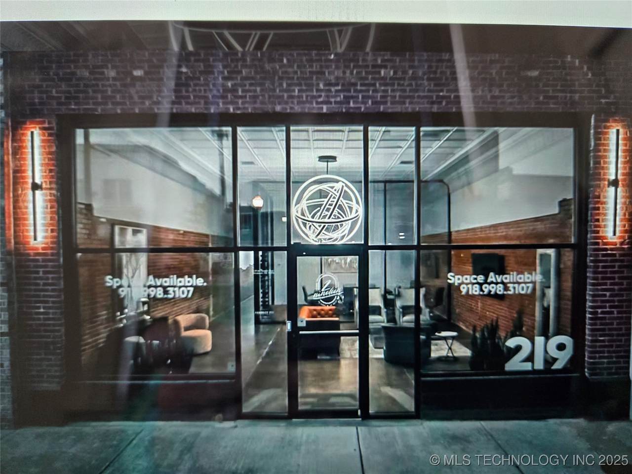 219 Rogers Boulevard - Photo 1