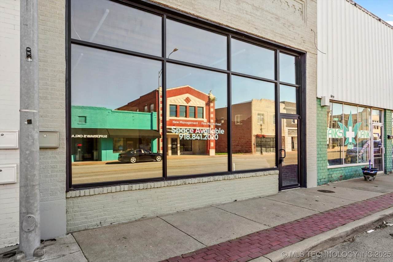 214 Rogers Boulevard - Photo 1