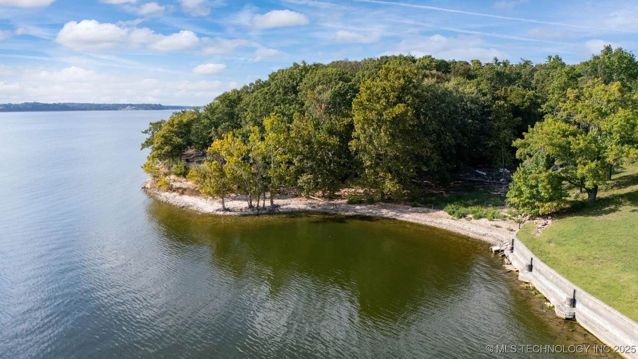 4451 20th Road - Photo 1