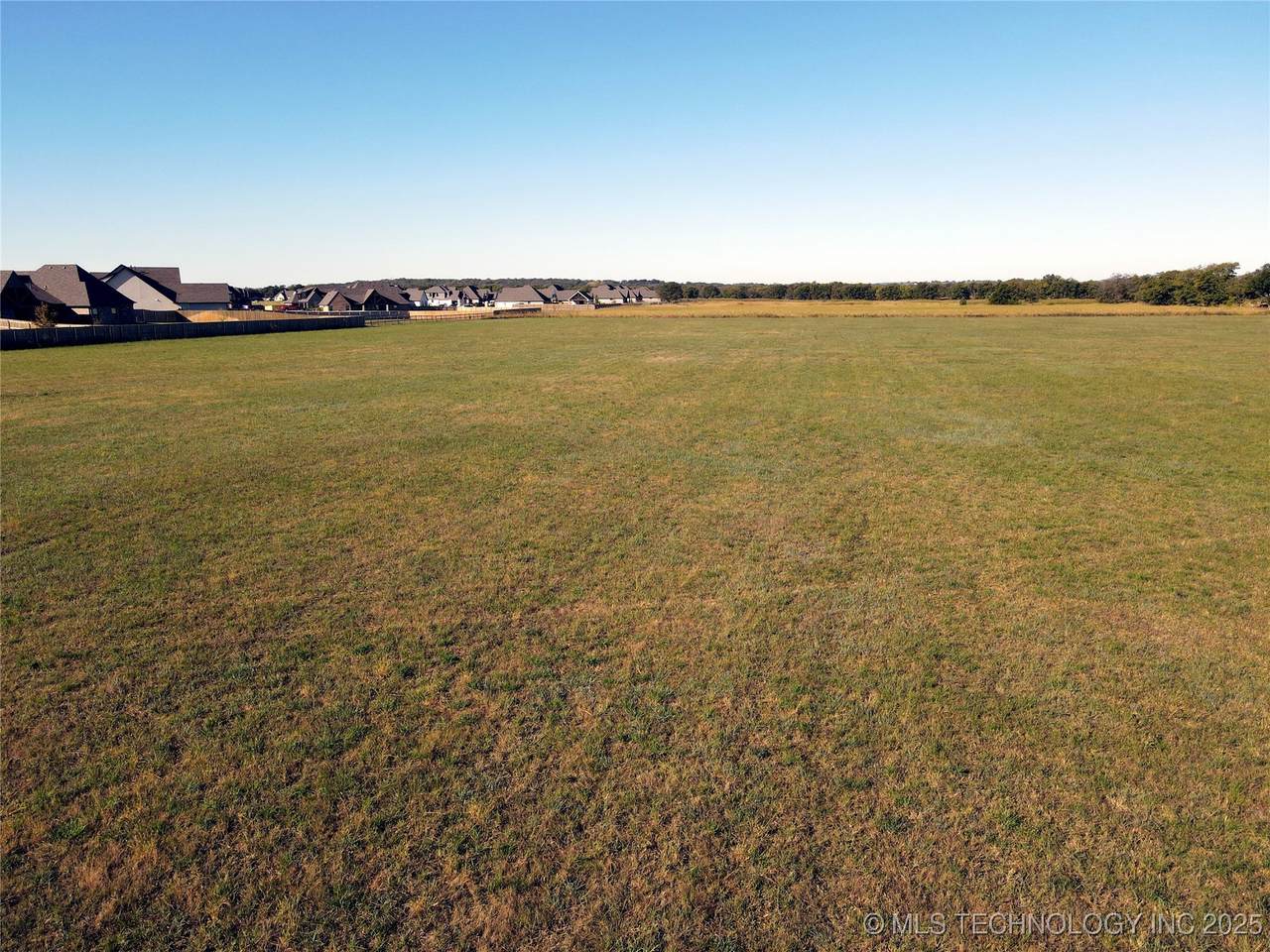 17670 Yale Avenue - Photo 1