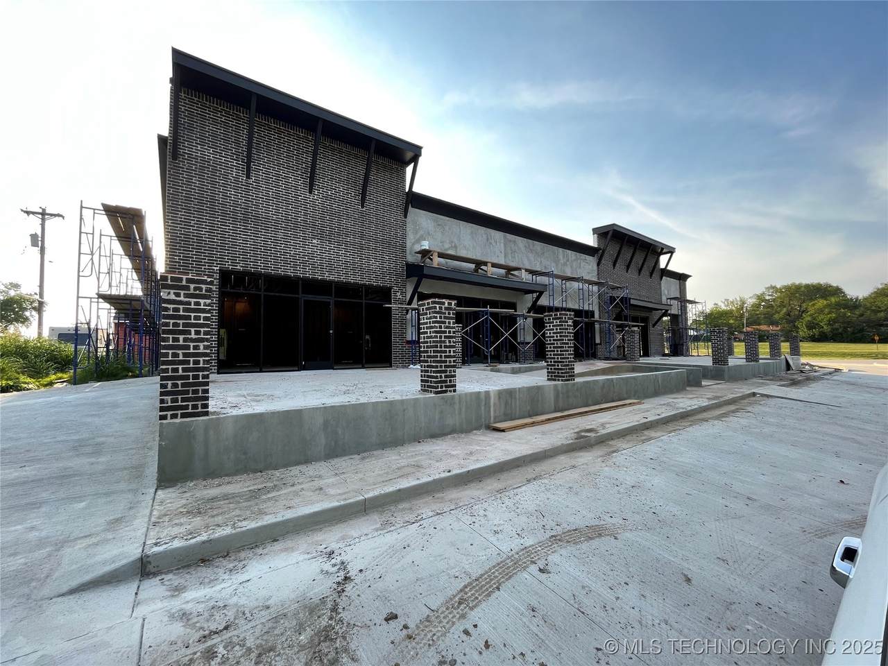 1801 Main Street - Photo 1