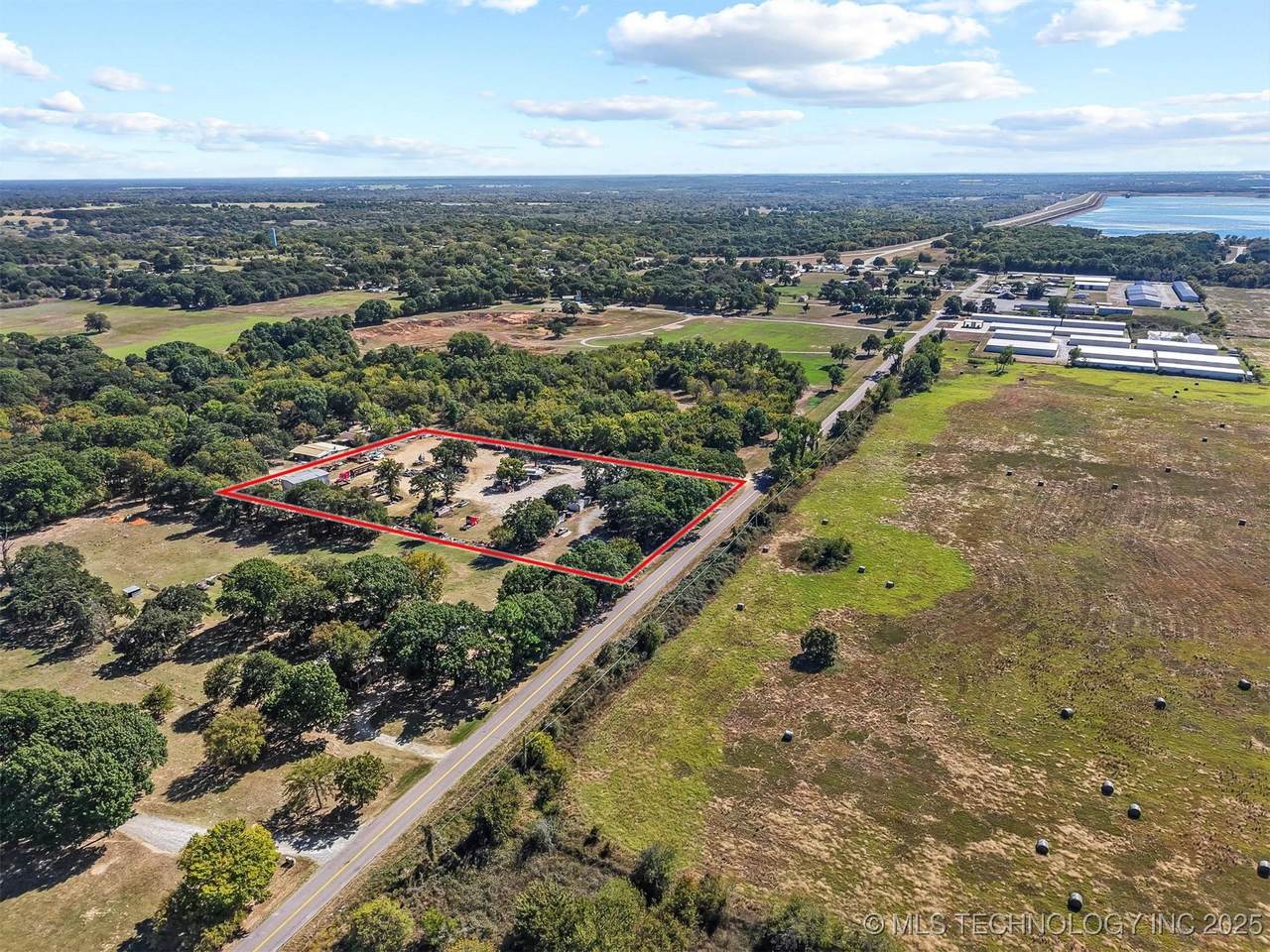 522 Willafa Woods Road - Photo 1