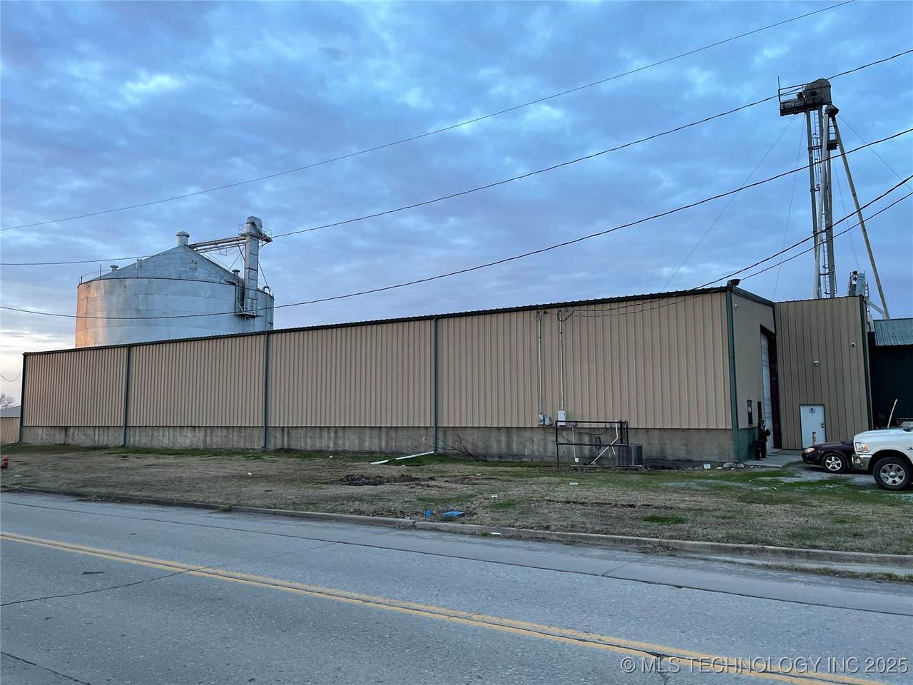 1400 Washington - Photo 1