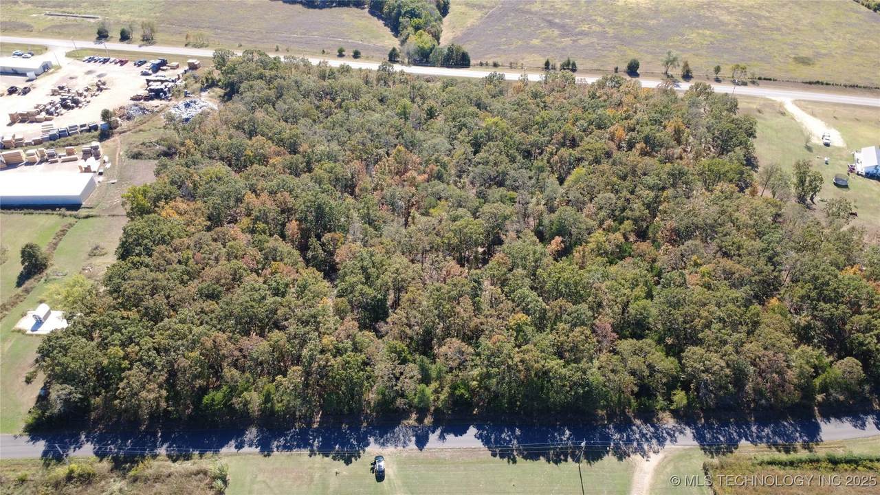 461685 770 Road - Photo 1