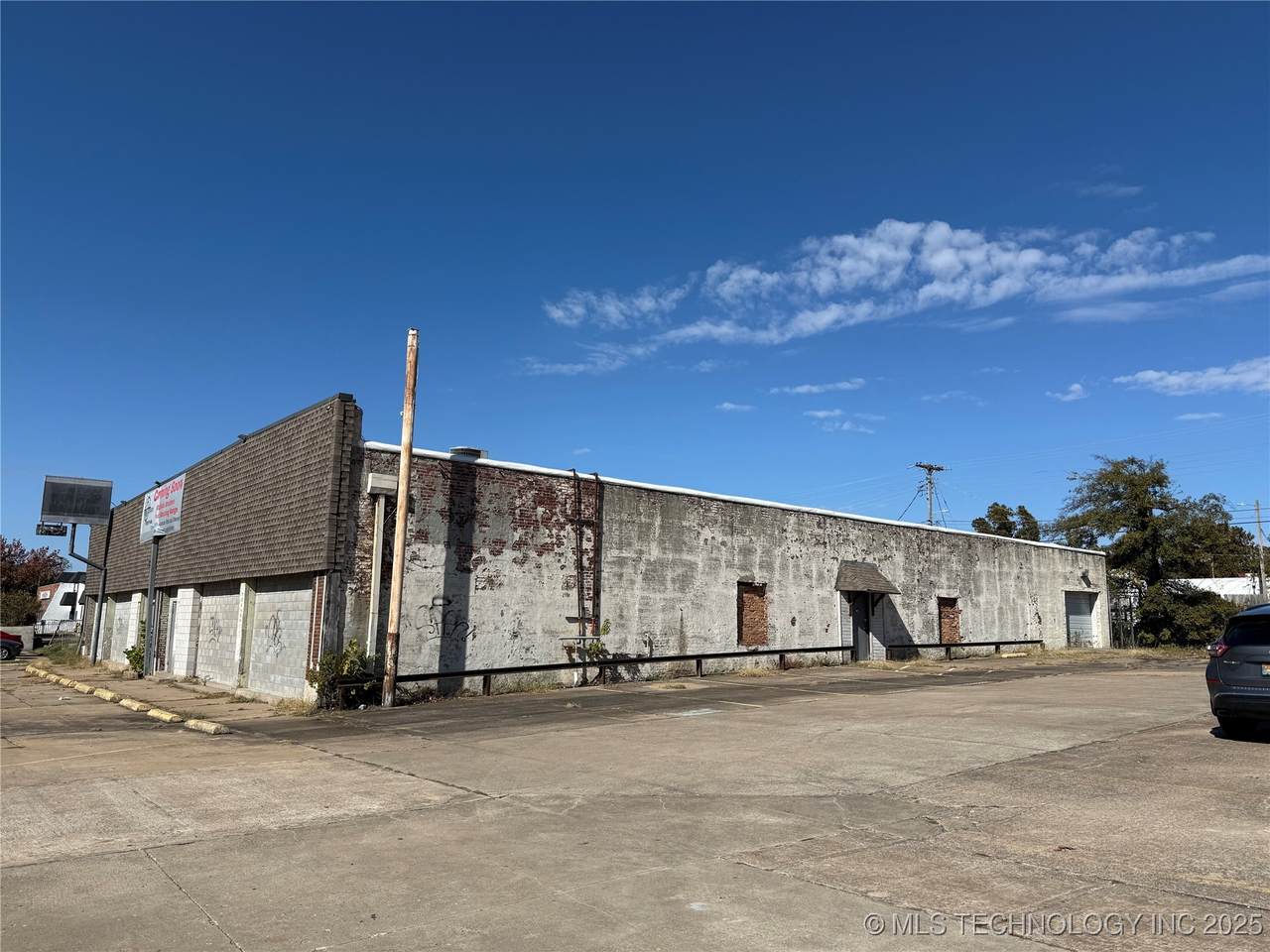 800 Okmulgee Avenue - Photo 1