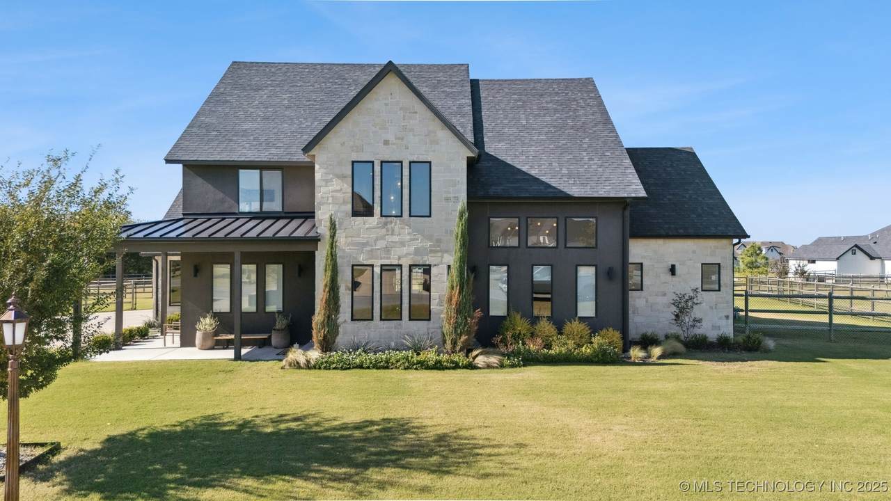 18826 Chokeberry Street - Photo 1