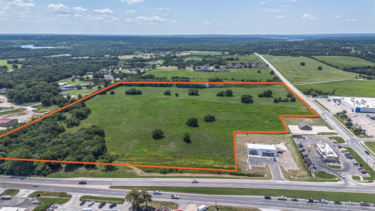 81 Charles F Cooper Memorial - Photo 1