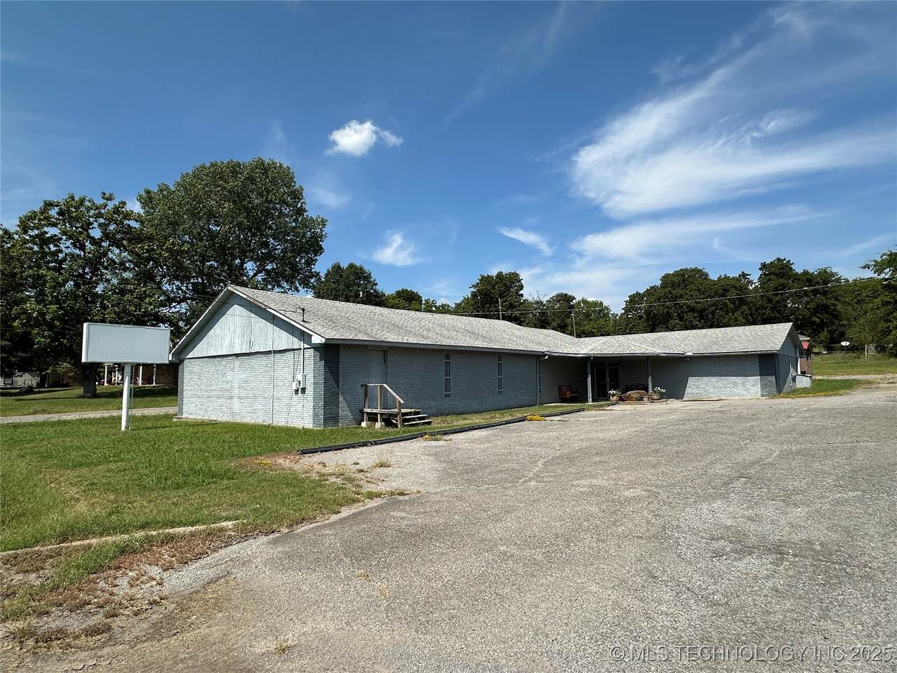 309 Miami Avenue - Photo 1