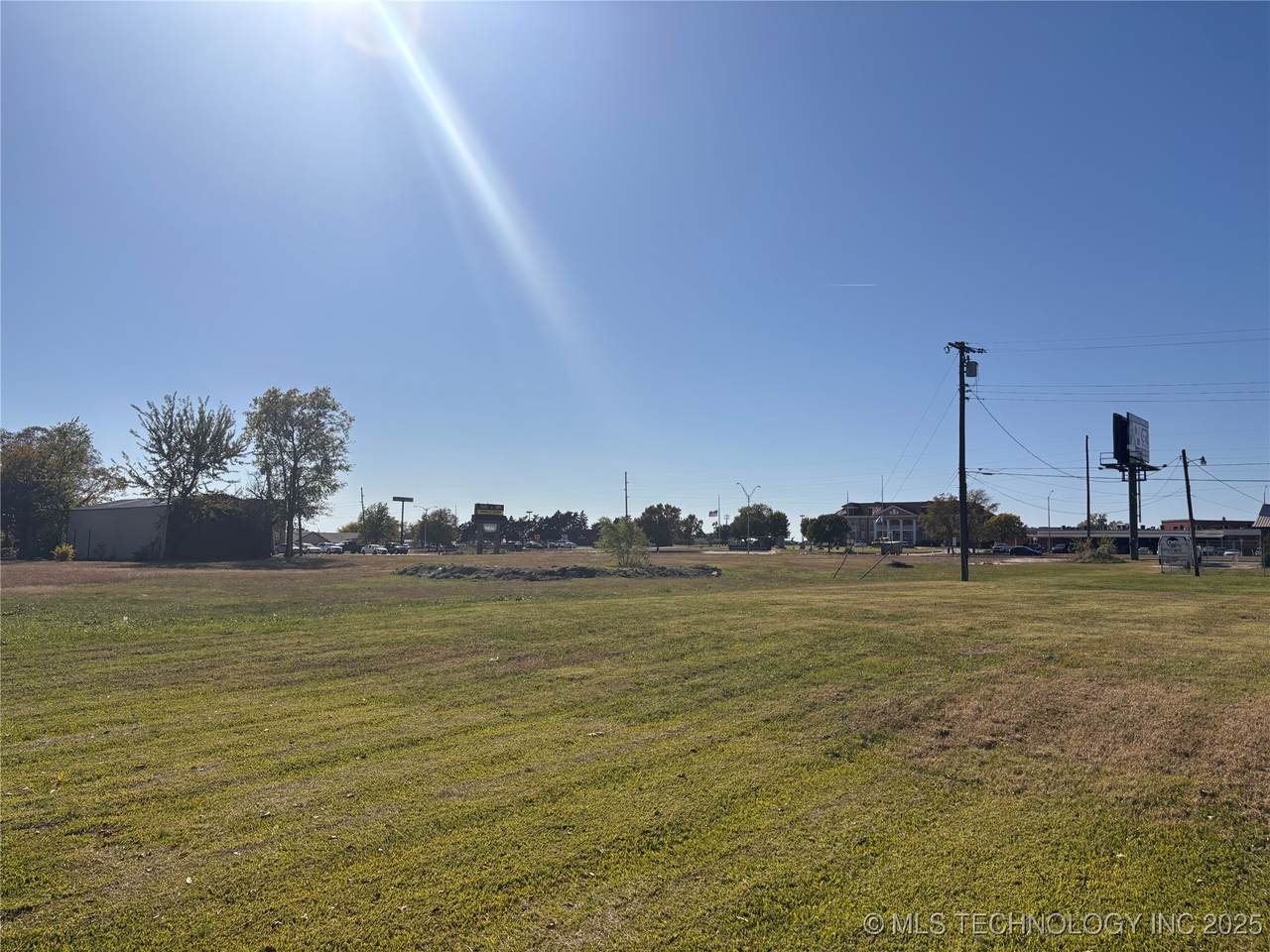 1014 Commerce - Photo 1