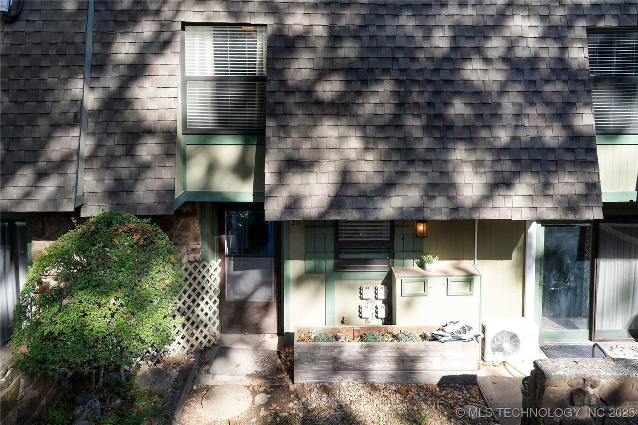 450779 341 Road - Photo 1