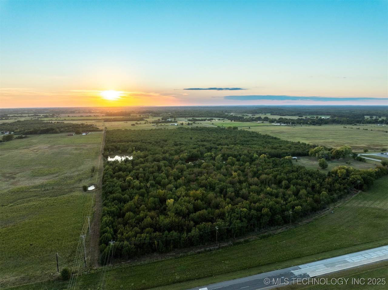 7 90th Street - Photo 1