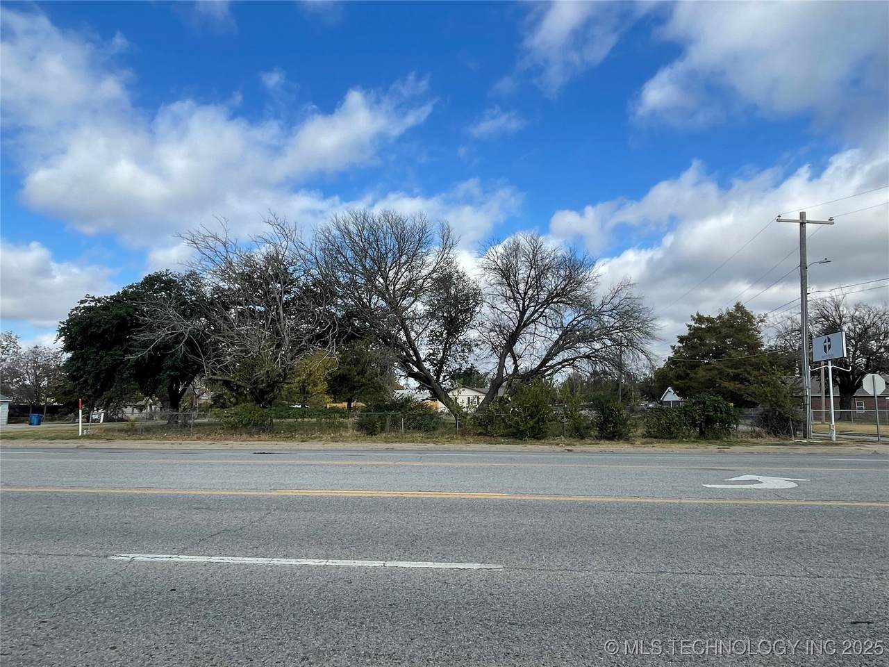 633 13th Street - Photo 1