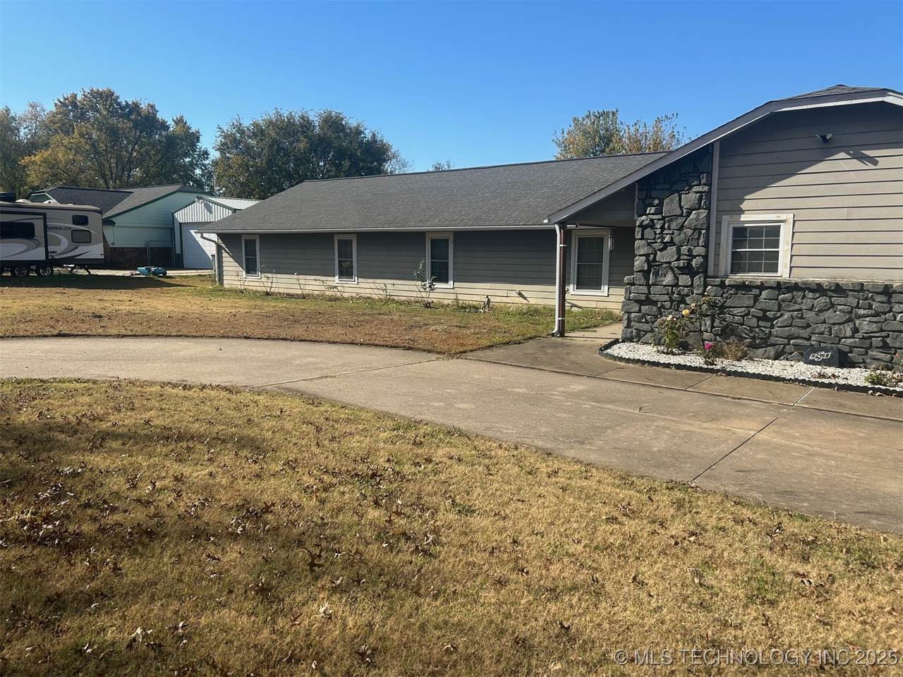 10302 237th East Avenue - Photo 1