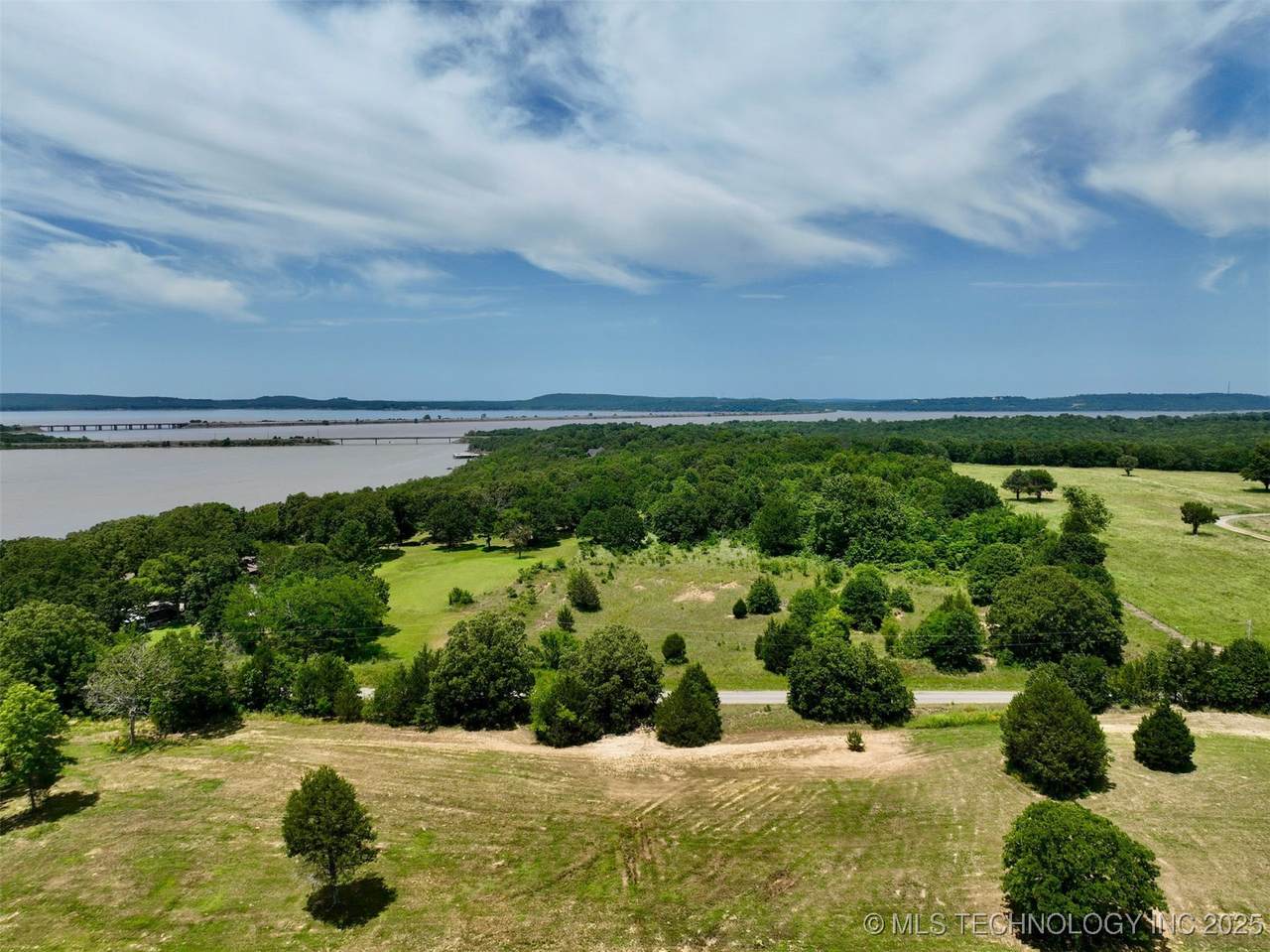 7 Kathy Lane - Photo 1