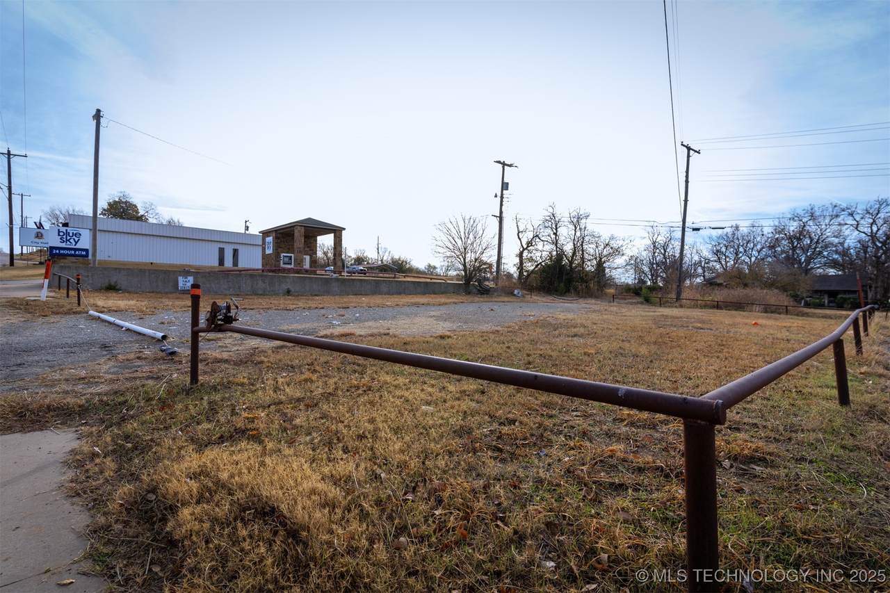 000 Broadway Street - Photo 1