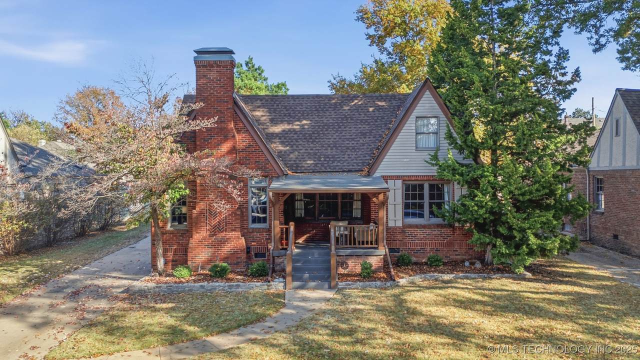 1919 Evanston Avenue - Photo 1