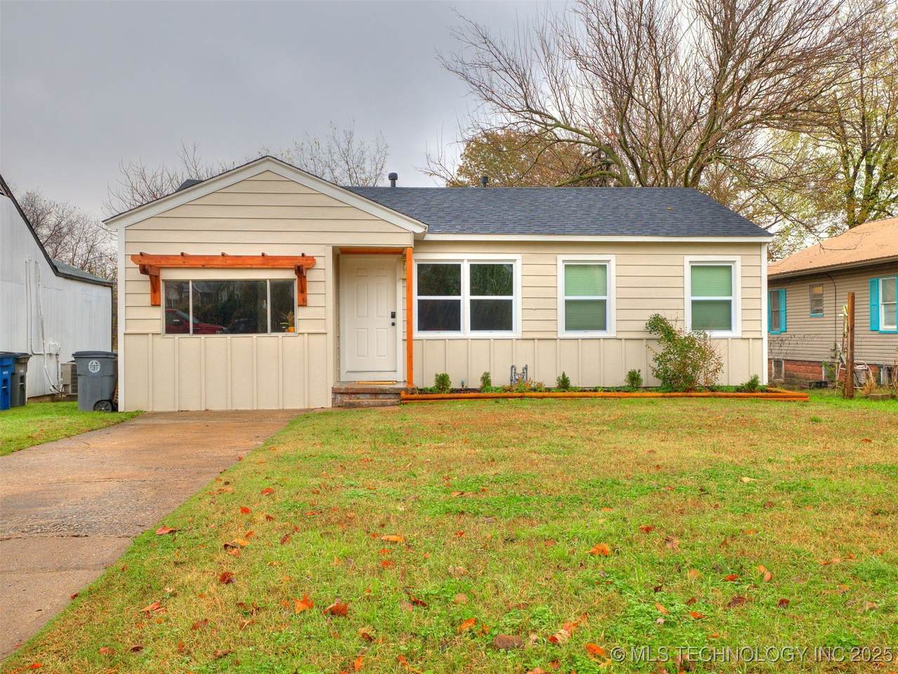 227 Toledo Avenue - Photo 1