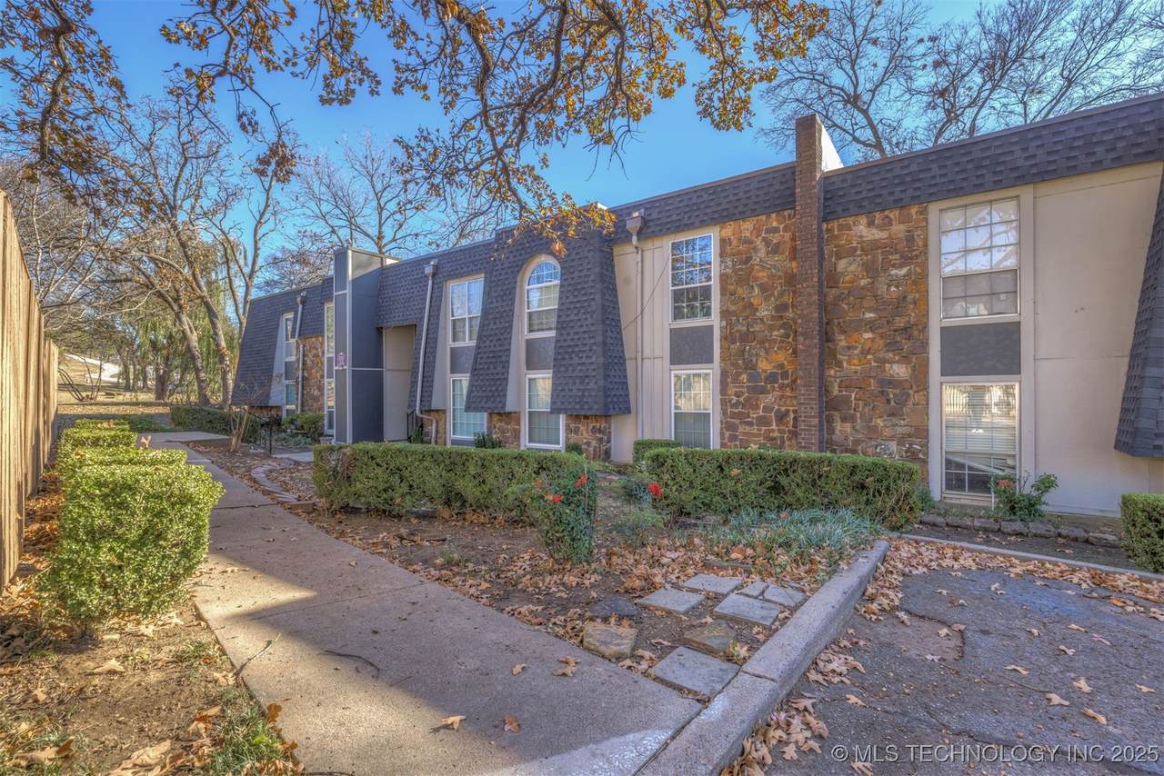 4428 68th Street - Photo 1