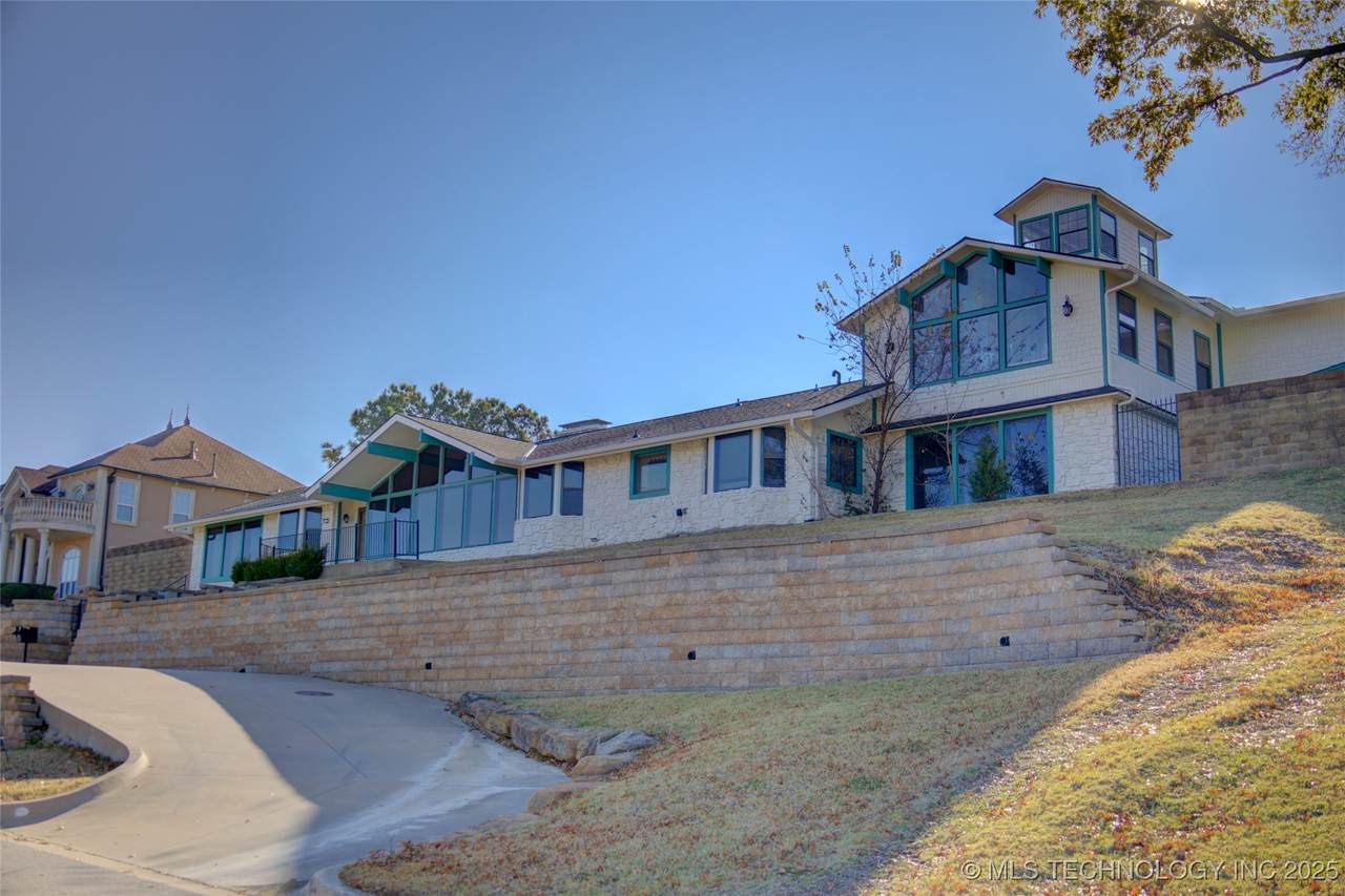 6634 60th Place - Photo 1