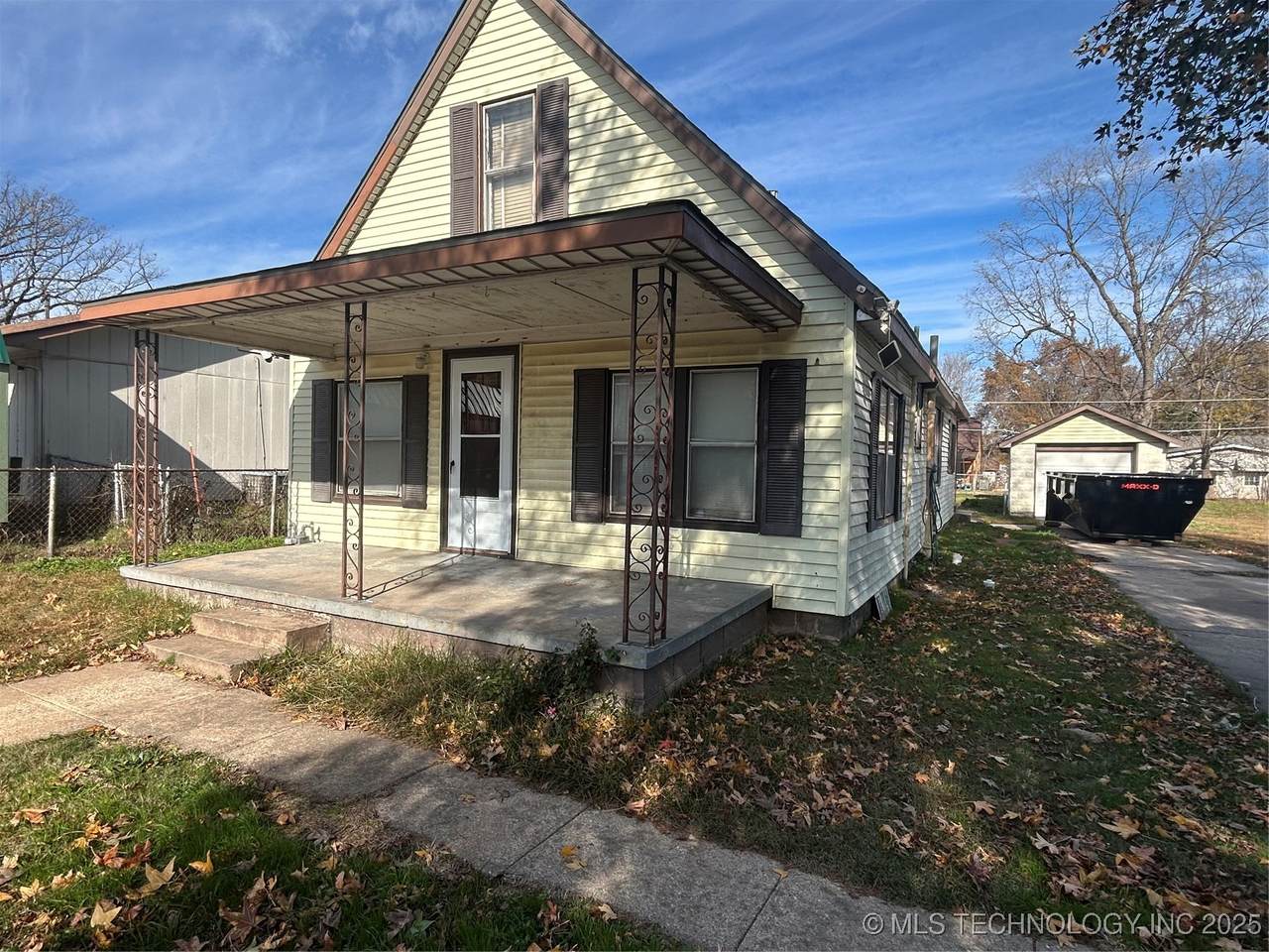 3027 Cameron Street - Photo 1