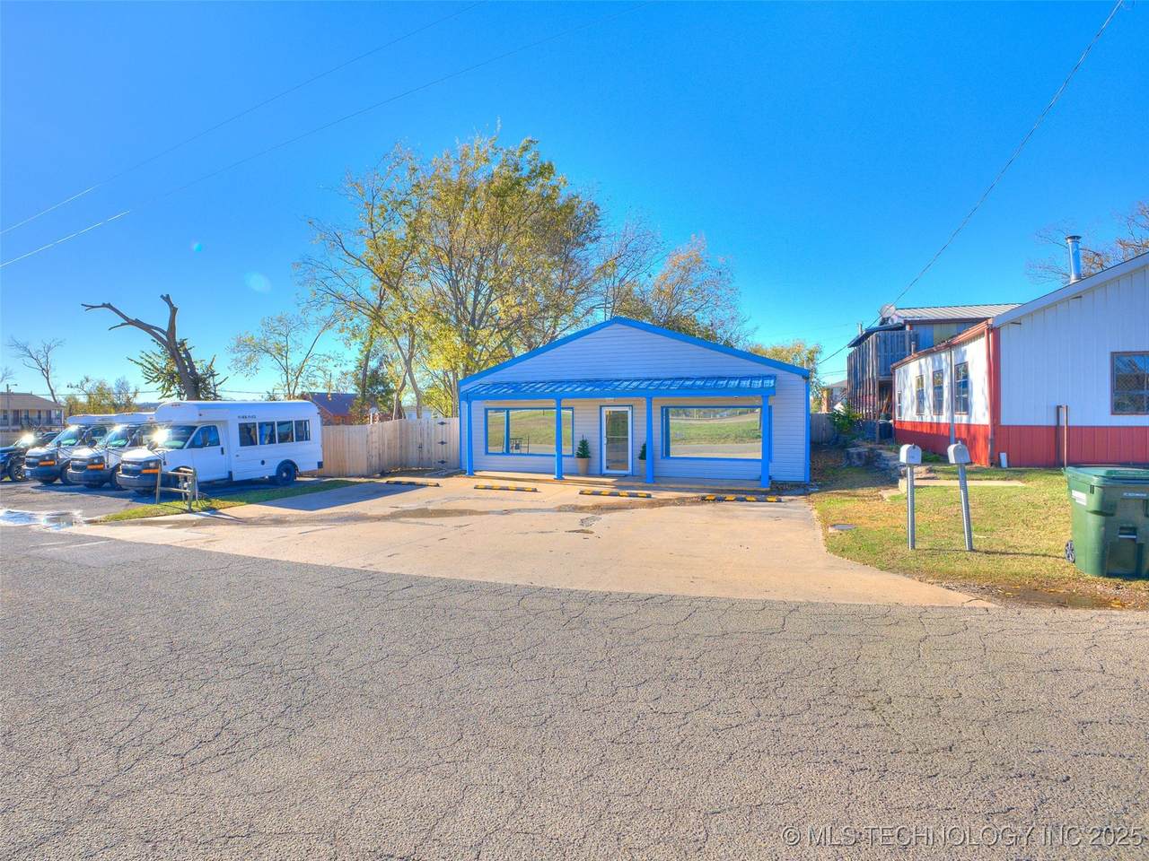 305 Chickasaw Avenue - Photo 1