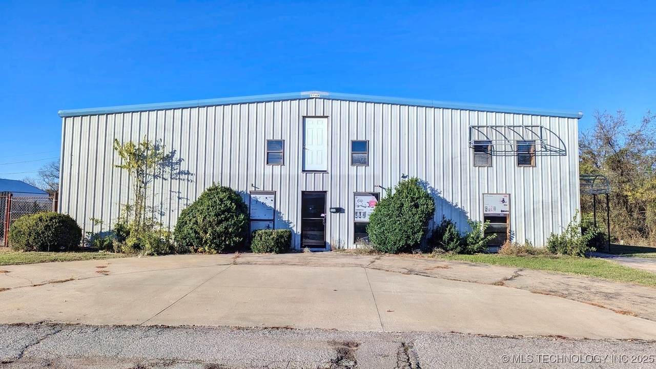 1598 Park Hill Road - Photo 1