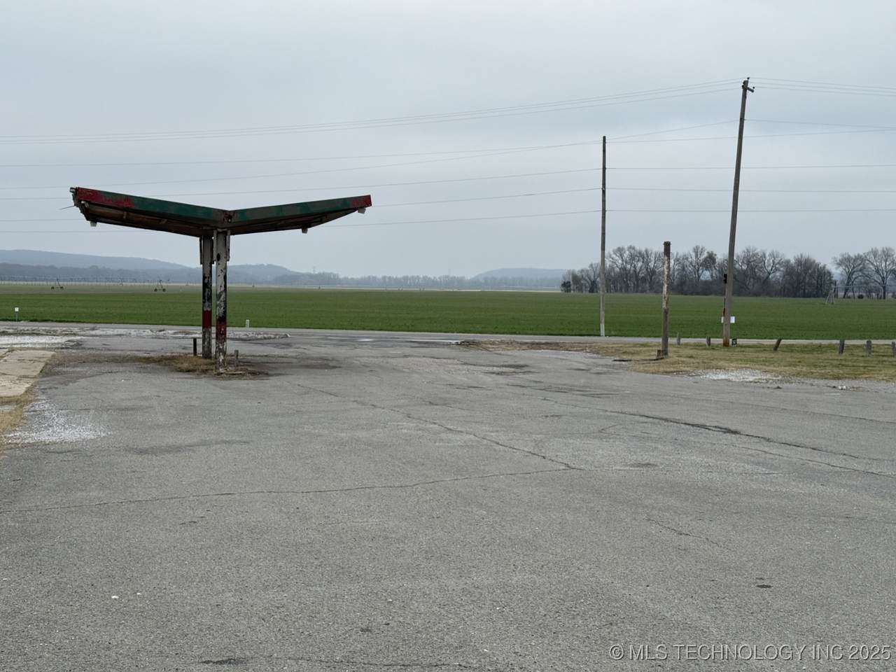 9999 Hwy 100 - Photo 1