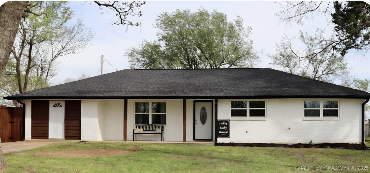 907 Mckinley - Photo 1