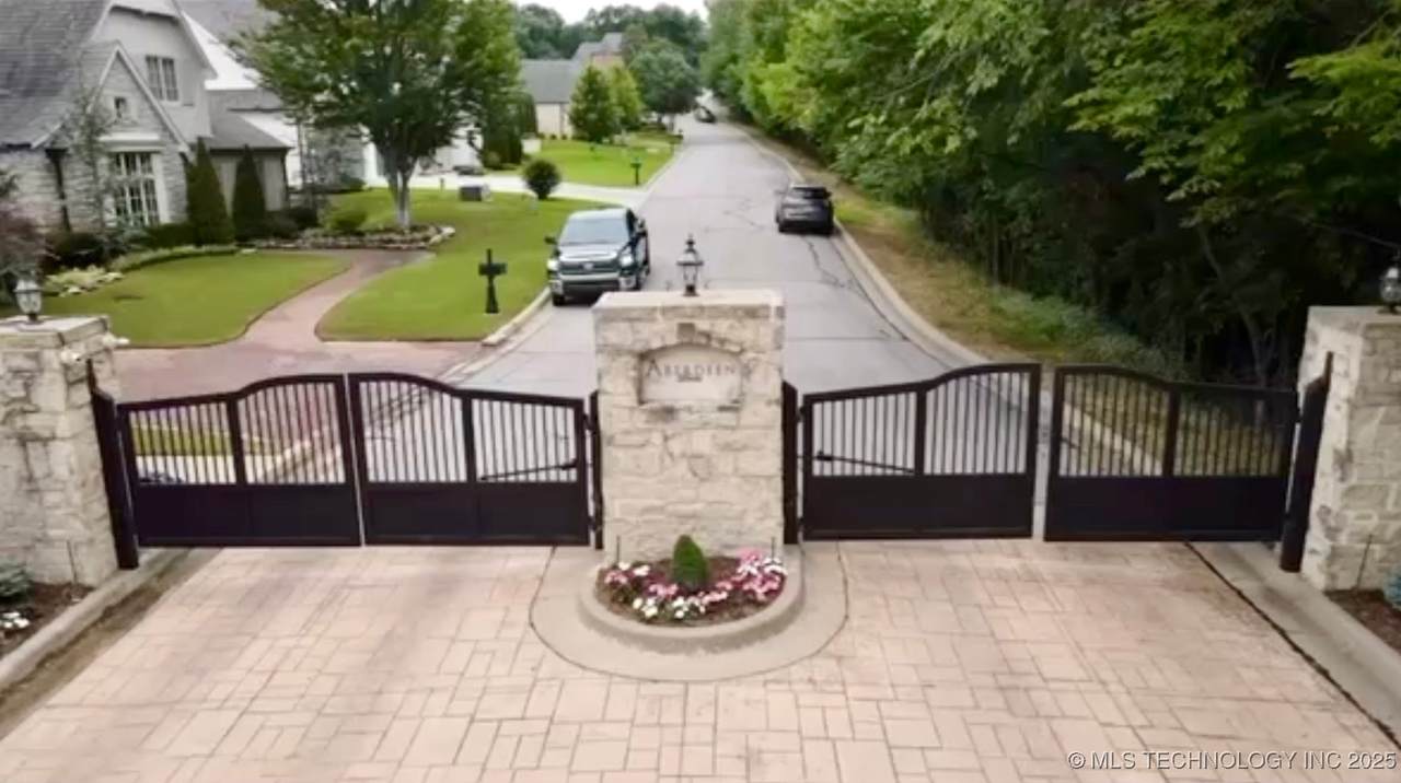 12207 12 Court - Photo 1