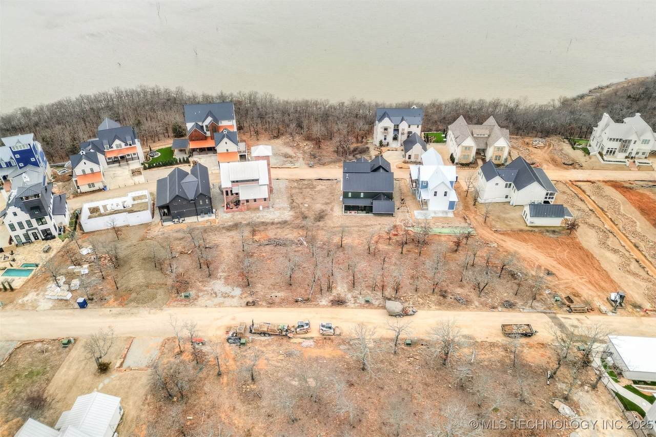 116 Sandstone Drive - Photo 1