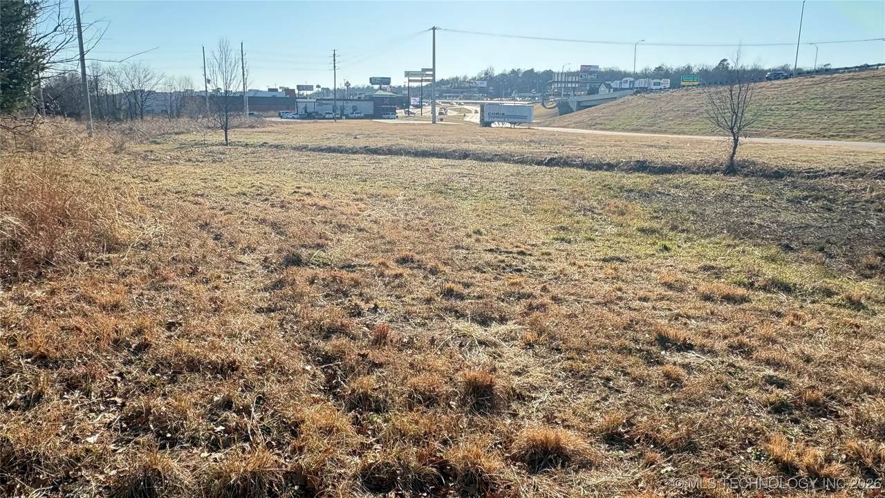  George Nigh - Photo 1