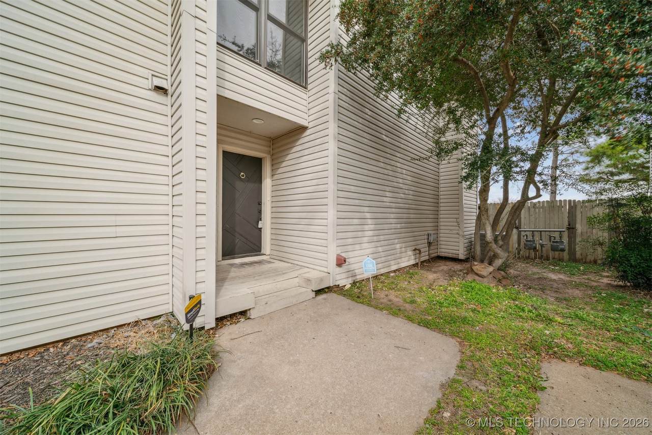 3146 101st East Avenue - Photo 1