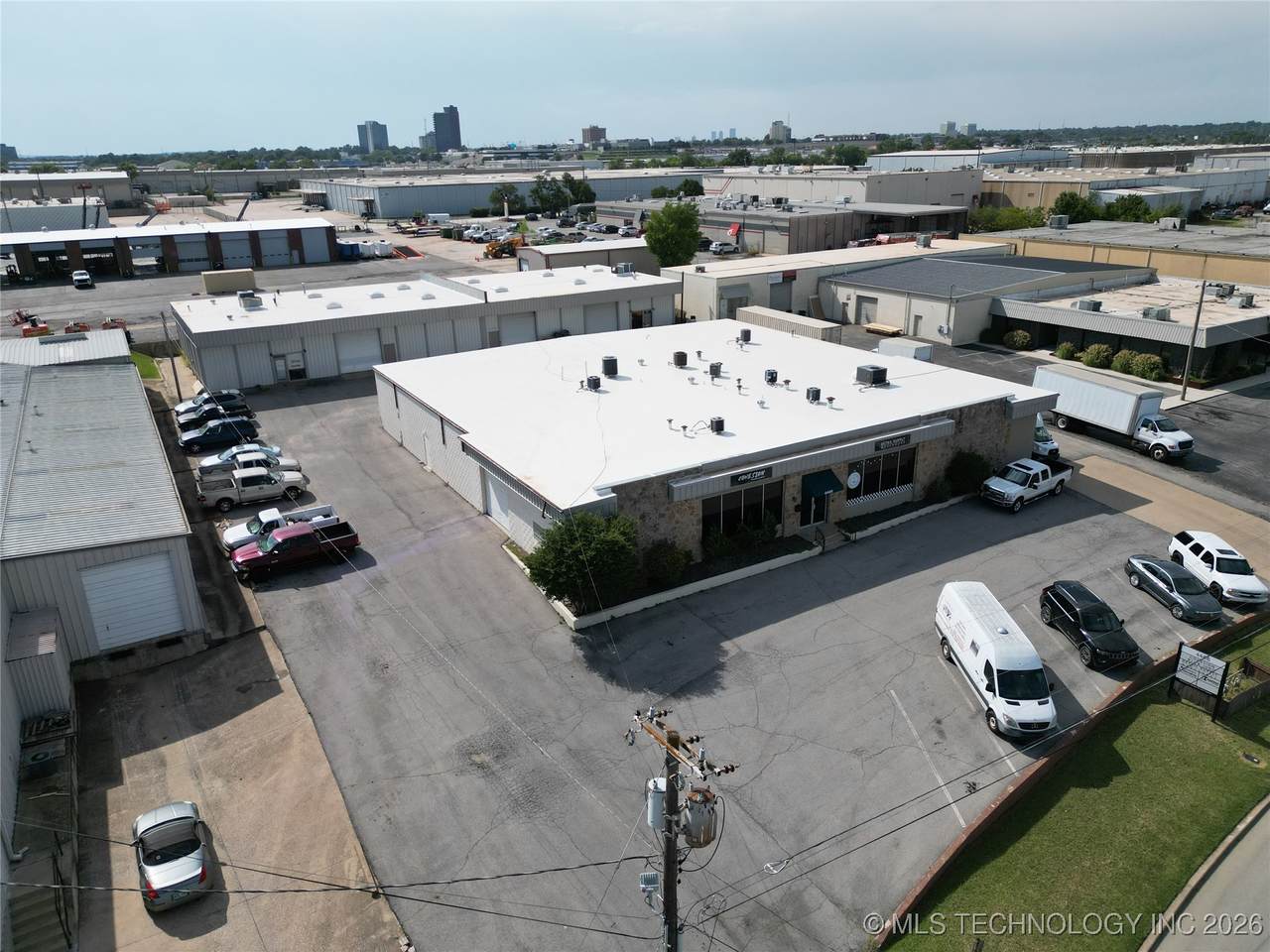 4466 74th East Avenue - Photo 1