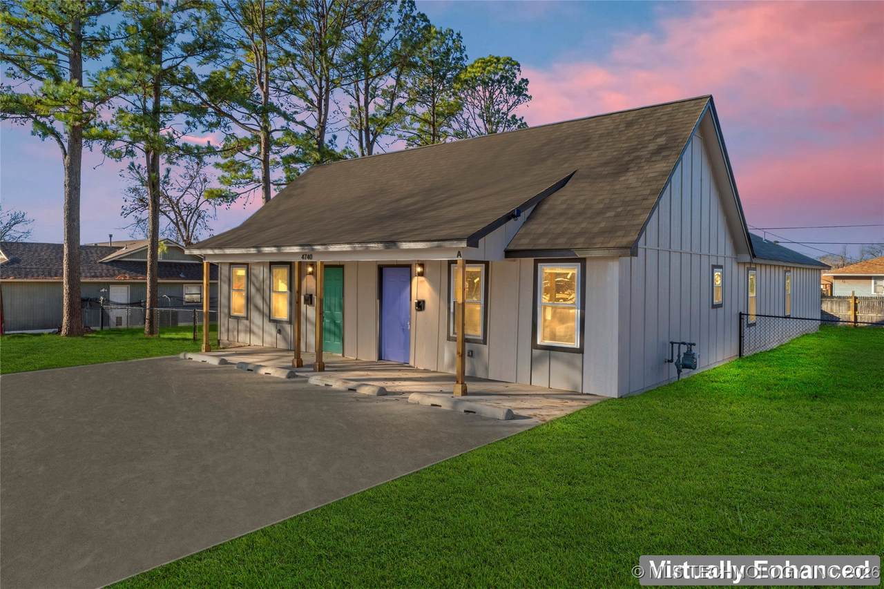 4740 Vancouver Avenue - Photo 1