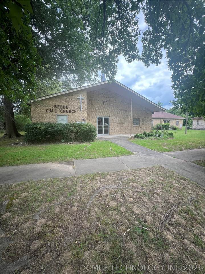 700 7th Street - Photo 1