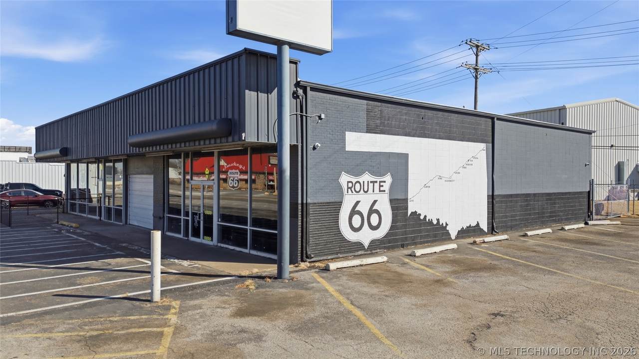 4095 Southwest Boulevard - Photo 1