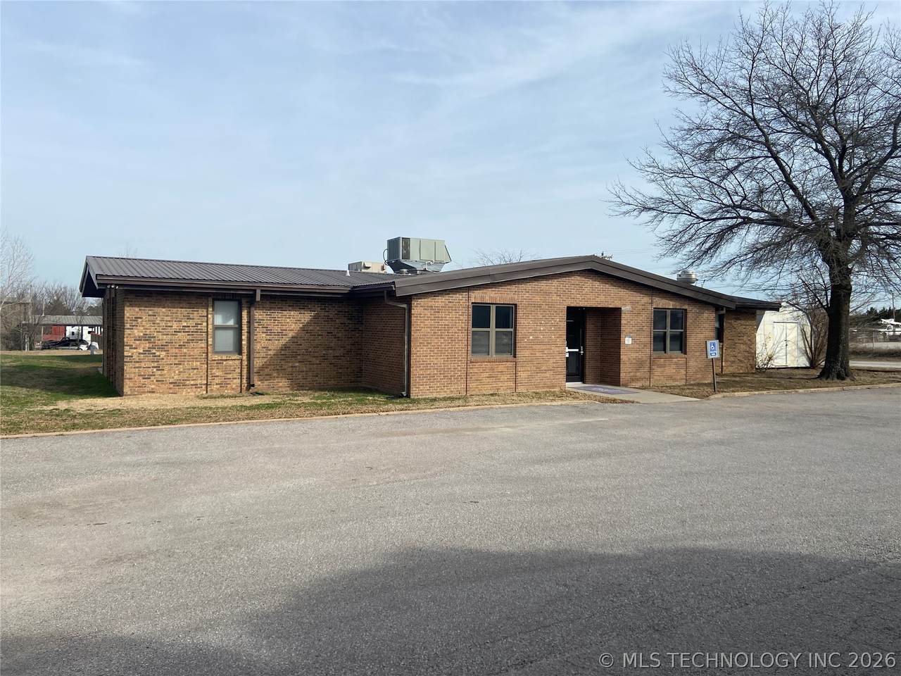 817 Elks Boulevard - Photo 1