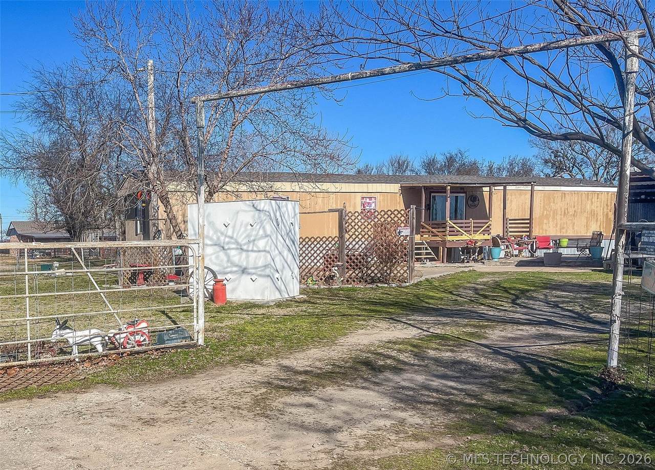 113691 Douglas Street - Photo 1